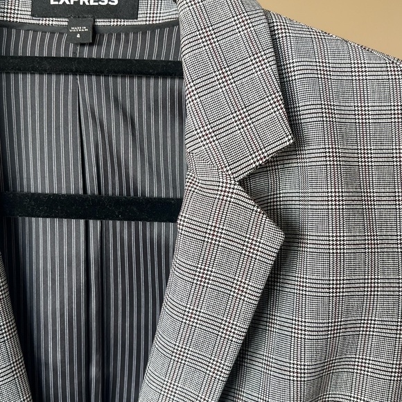 Plaid Express Blazer - Picture 7 of 7